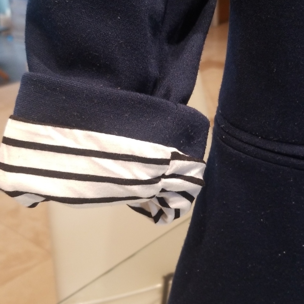 Blazer - Picture 2 of 2